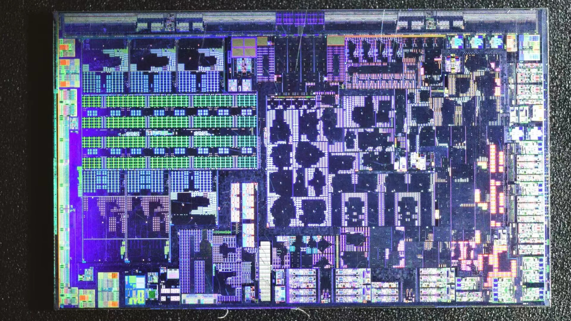 AMD Phoenix 2 CPU Die Shot Seemingly Shows Zen 4, Zen 4c Cores