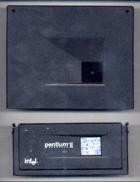 a comparison between Pentium II and Pentium II Xeon shows how huge the Xeon cartridge really is