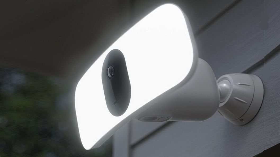 Arlo Pro 3 Floodlight Camera