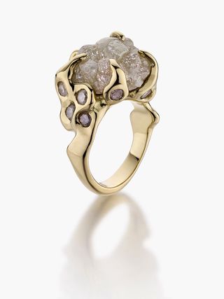 Olivia Creber ring in 18ct gold and raw diamond and smaller diamonds