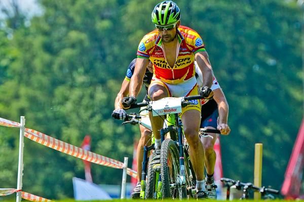 Jose Antonio Hermida (Multivan Merida) racing in Bern