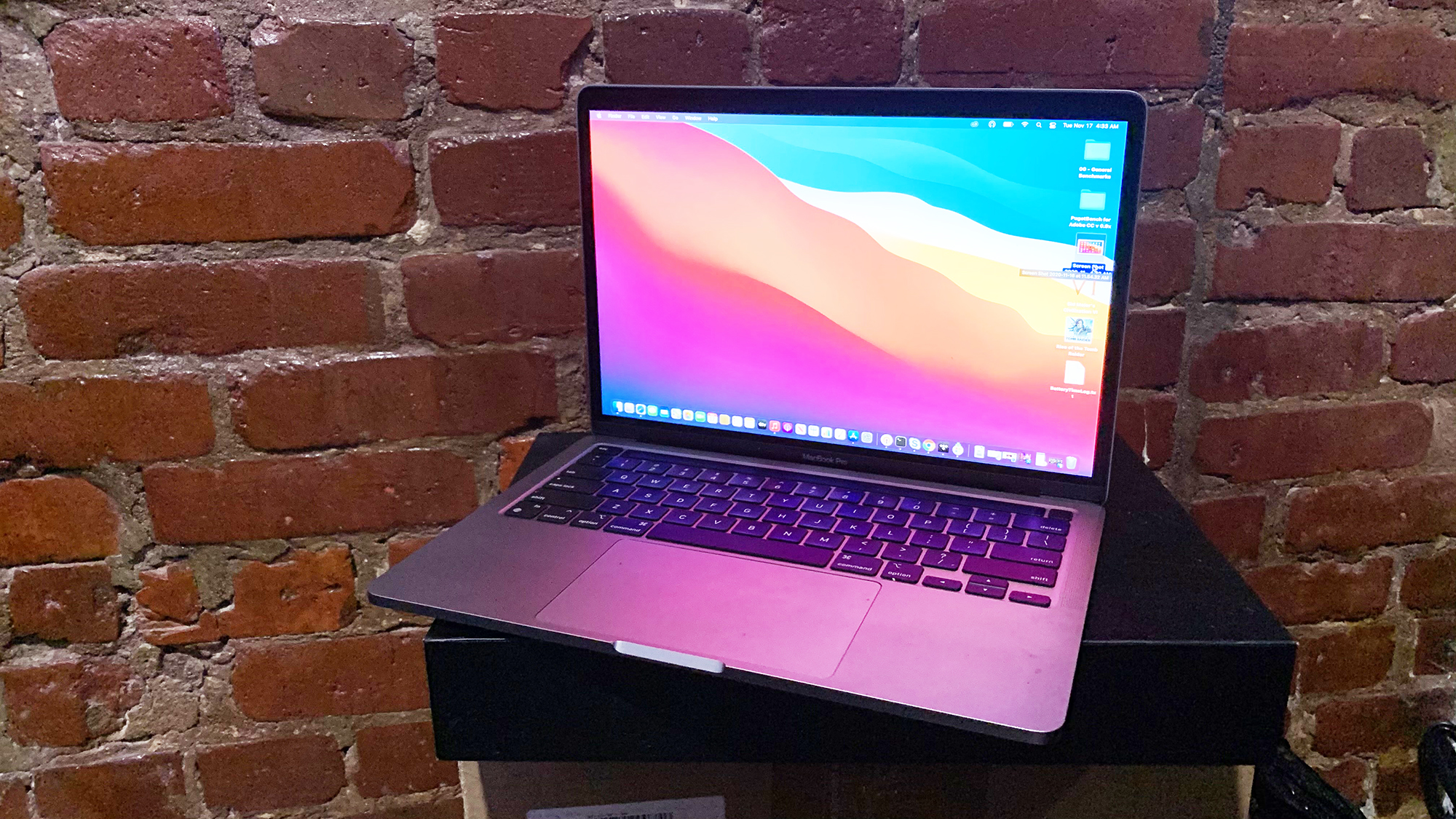 Apple MacBook Pro (13-inch, M1, 2022)