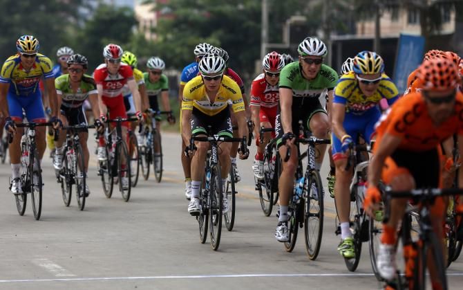 Moreno Hofland (Belkin) in yellow in China