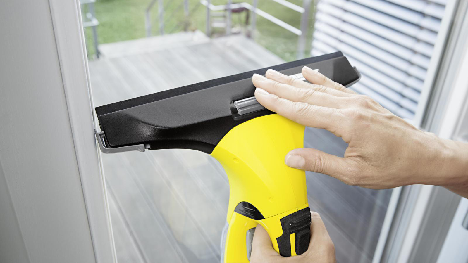 What is the Best Professional Squeegee for Cleaning Windows? - Window Hero