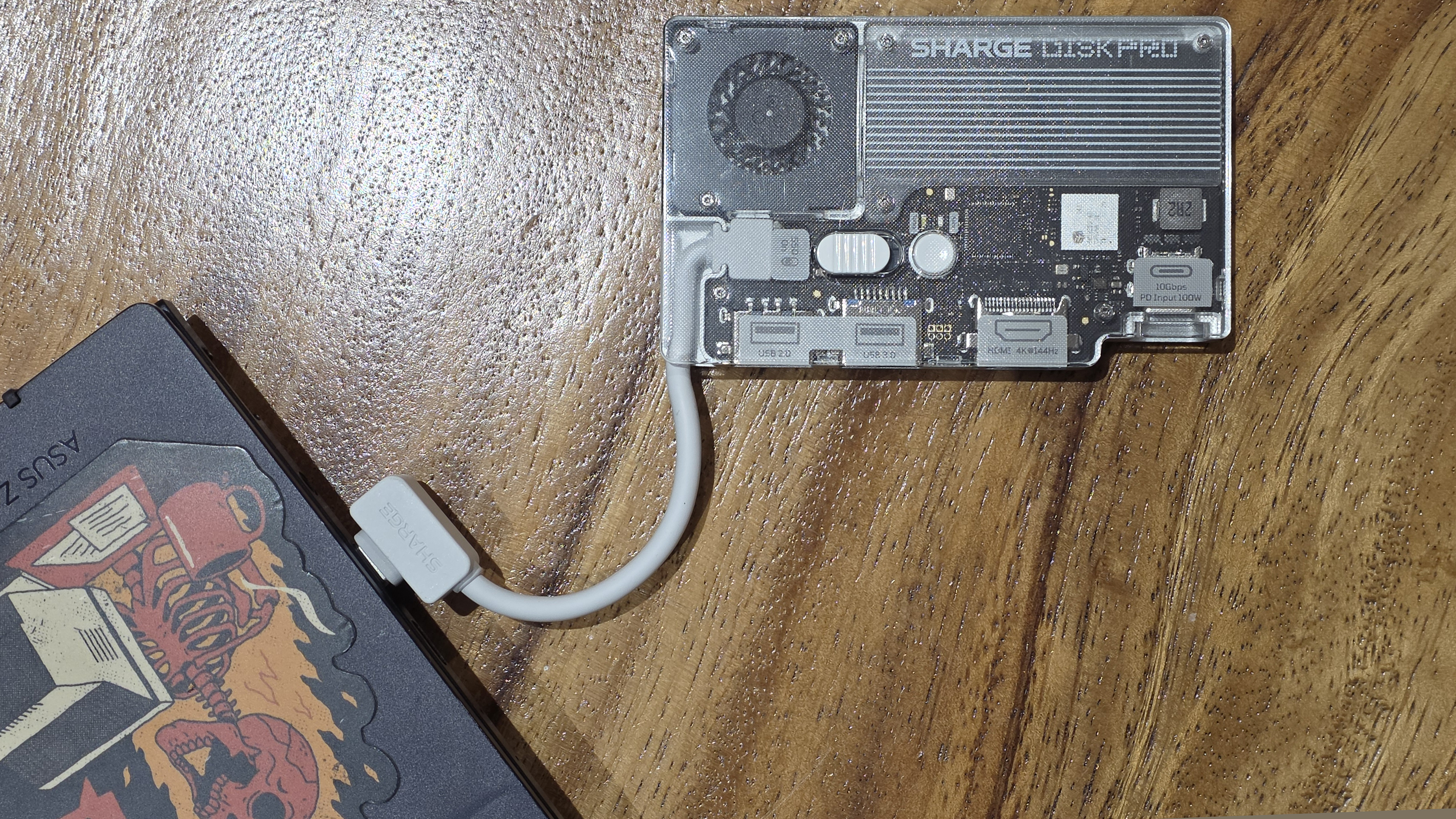 شارج ديسك برو 2 تيرابايت