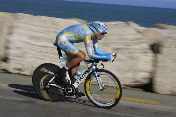 Roman Kreuziger (Astana) slumped to third on the final day of Tirreno-Adriatico.