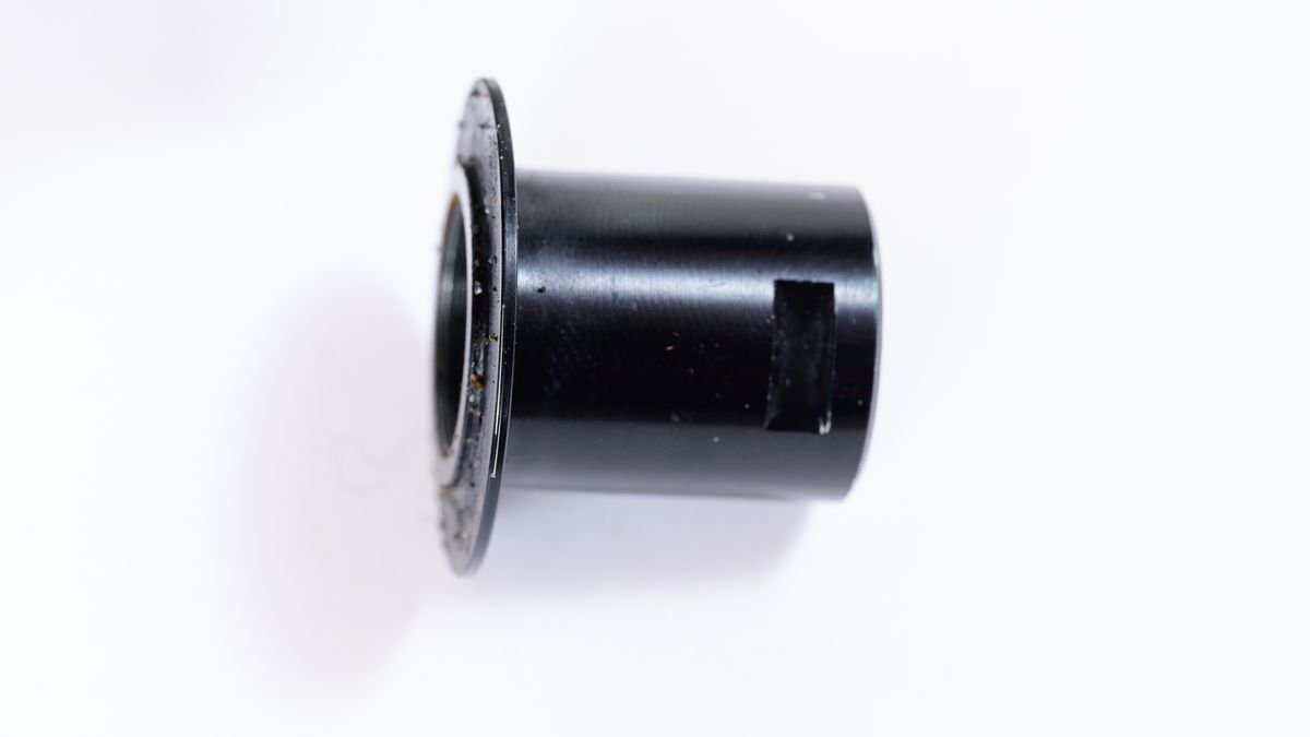 Hunt 60 Limitless UD carbon spoke freehub tophat