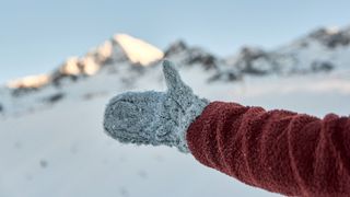 best hiking gloves: mittens