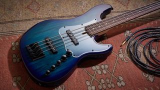 Cort Fusion 4 bass