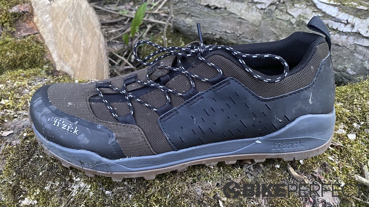 Fizik X2 Terra Ergolace trail shoe review | Bike Perfect