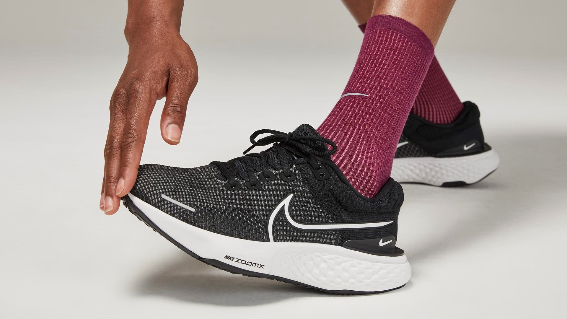 a photo of the men's Nike ZoomX Invincible run Flyknit 2