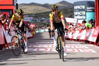 Philippa York analysis: Vuelta momentum shifts from Evenepoel to Jumbo-Visma