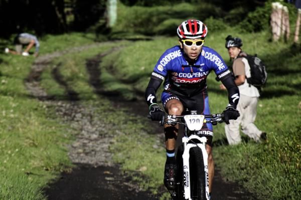 Dennis Porras off the front