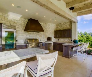 Covered outdoor kitchen