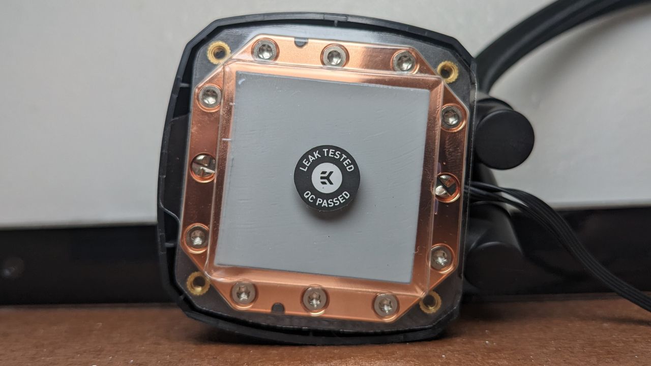 EK Nucleus AIO CR360 Lux D-RGB