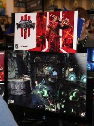 Unreal Tournament 3 drew quite a crowd at Comic-Con Thursday.