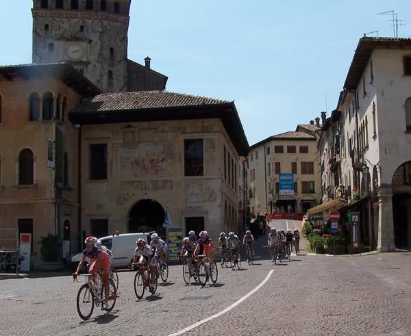 The Giro d'Italia went up this same street last month.