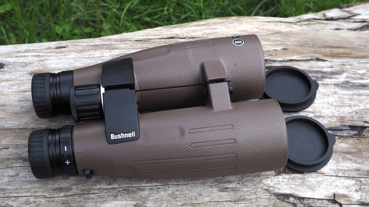 Close up photo of the Bushnell Forge 15x56 binoculars