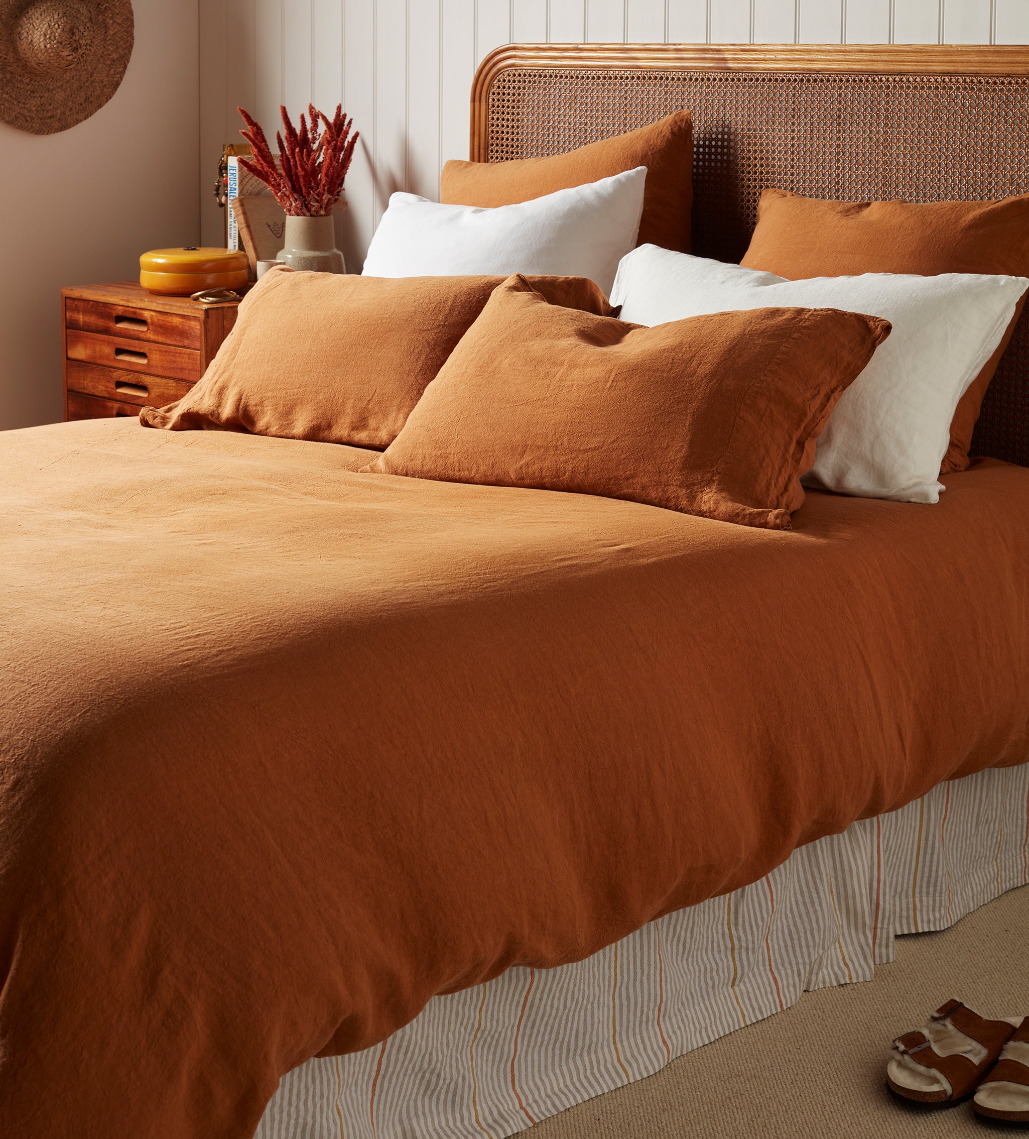 Amber 100% Linen Bed Linen