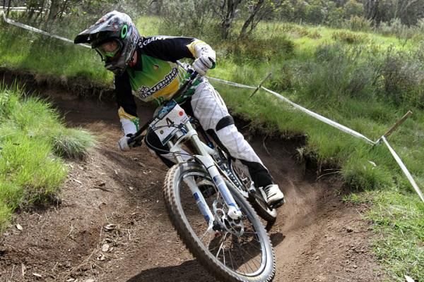 Claire Whiteman on her way to second in the elite women's race.