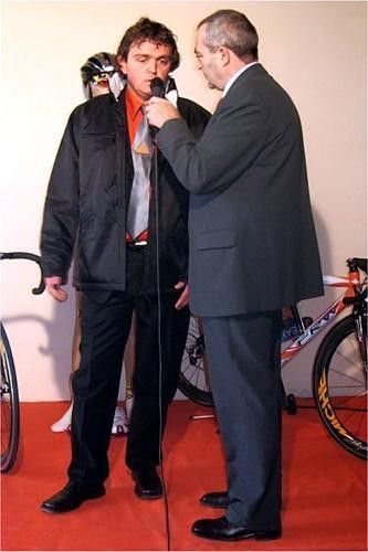 Team manager Giuseppe Tognaccini with journalist Antonio Mannori