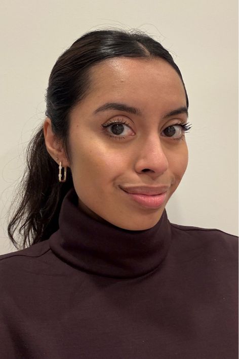 Saie Dew Bronze Soft-Focus Sculpting Liquid Bronzer before, during, and after application.