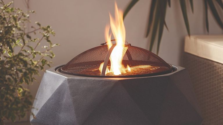 Aldi S Stone Fire Pit Is Back In Stock, Aldi Stone Look Fire Pit Reviews