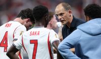 Thomas Tuchel, manager of England, speaks to players at the hydration break during the FIFA World Cup 2026 Round Of 32 match against Congo DR at Atlanta Stadium on July 01, 2026 in Atlanta, Georgia