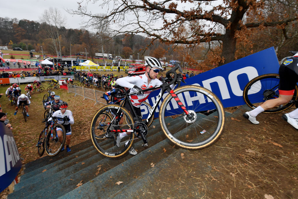TABOR CZECH REPUBLIC NOVEMBER 14 Eli Iserbyt of Belgium and Team Pauwels Sauzen Bingoal competes during the 25th Tabor UCI CycloCross Worldcup 2021 Mens Elite CXWorldCup on November 14 2021 in Tabor Czech Republic Photo by Luc ClaessenGetty Images