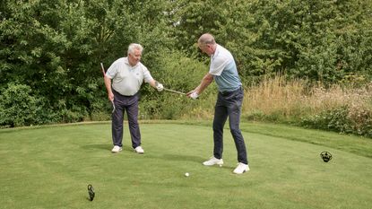 What happens if you are given unwanted advice on the golf course