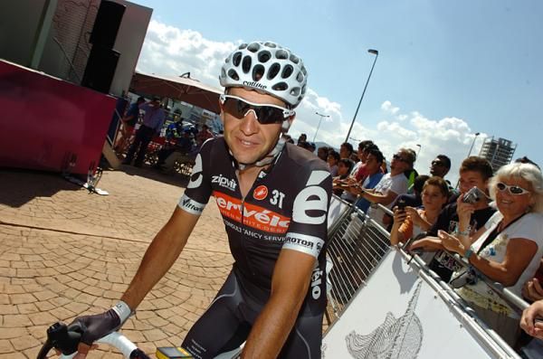 Carlos Sastre (Cervelo) heads to stage 7