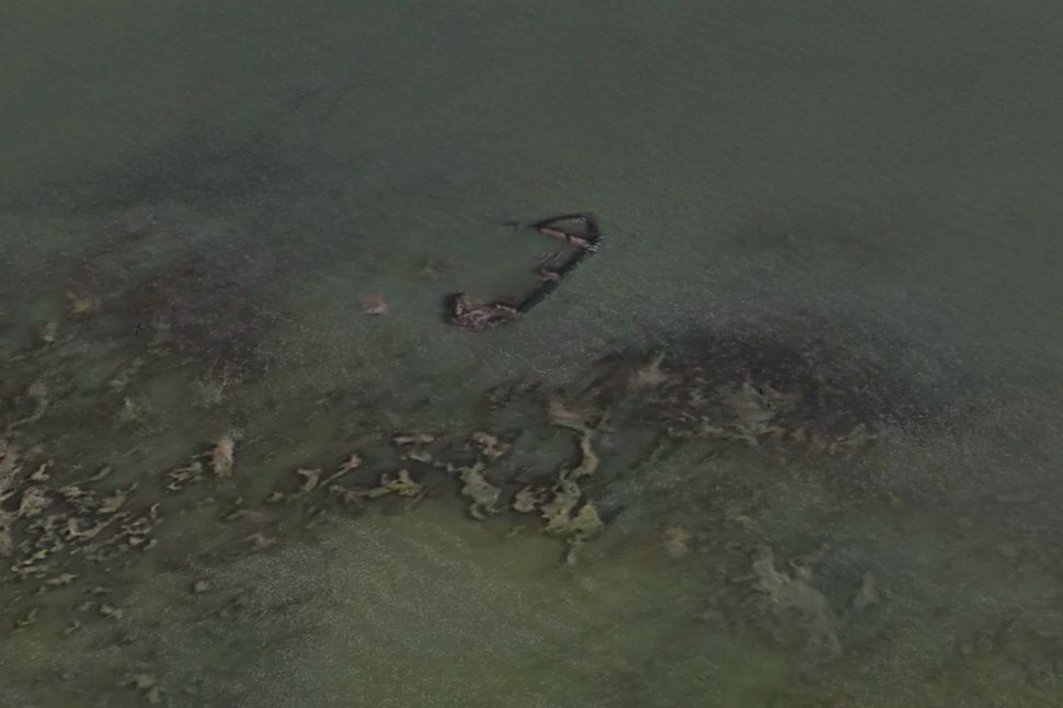 Mayday! 22 mysterious shipwrecks you can see on Google Earth | Live Science