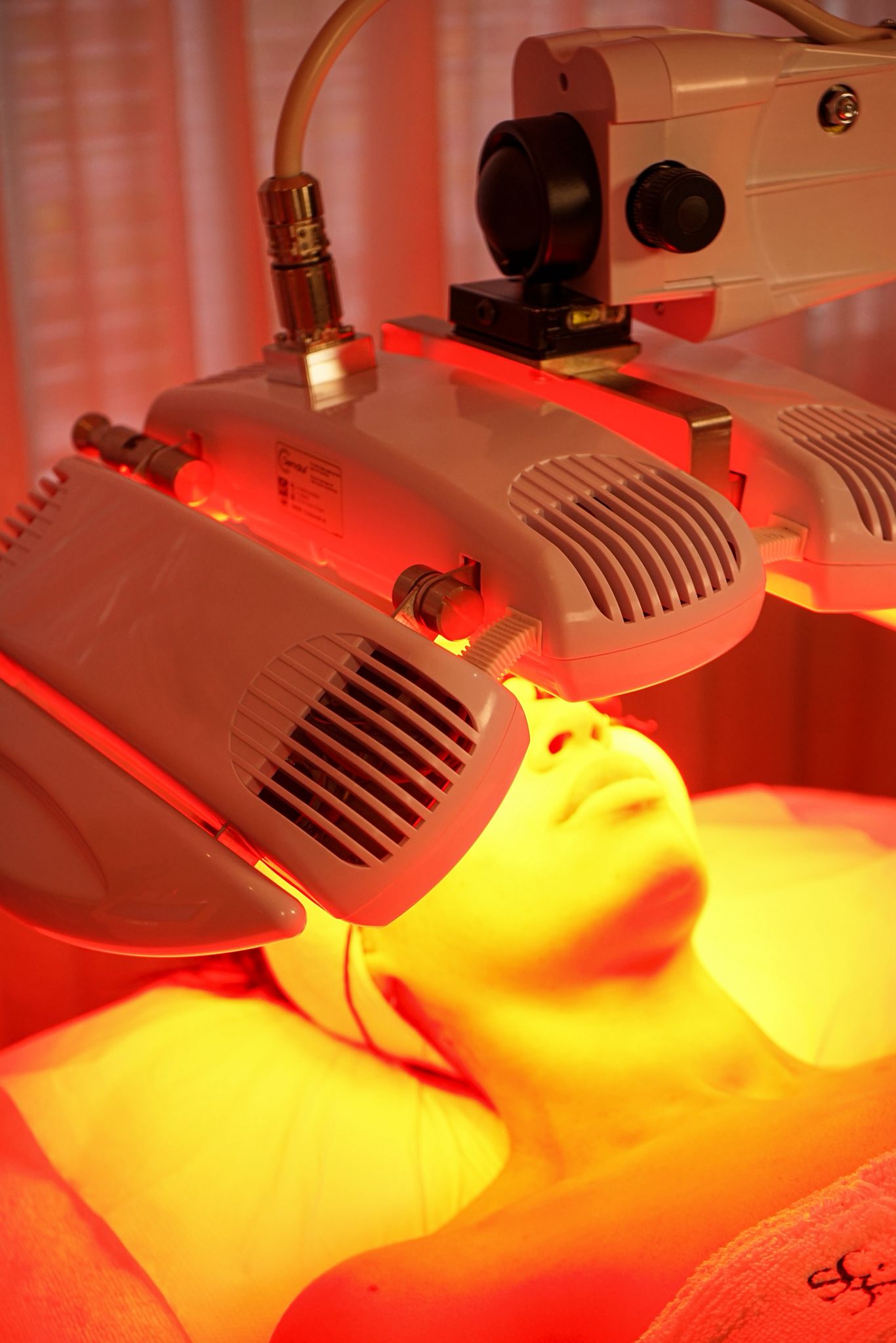 Shane Cooper face treatment