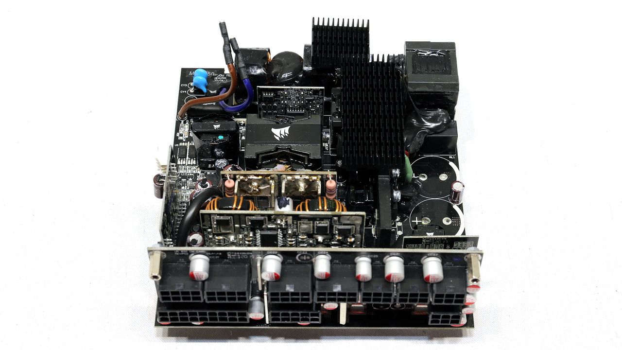Corsair RM750x