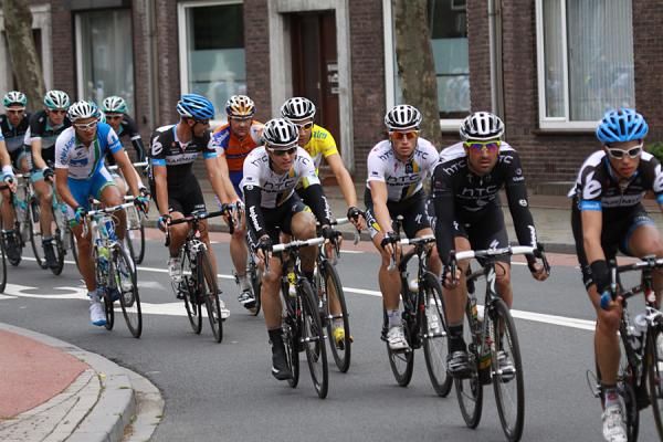 Gretsch surrounded by his HTC-Highroad teammates