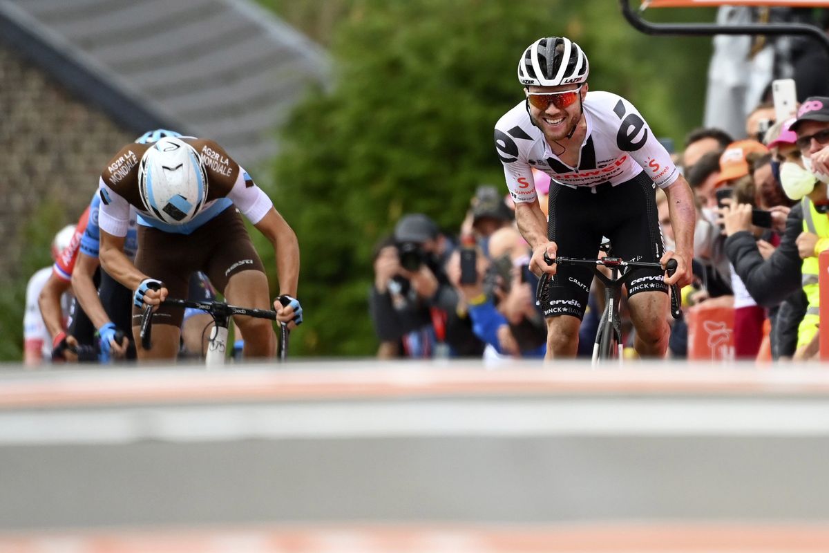 La Fleche Wallonne 2020 - 84th Edition - Herve - Mur de Huy 202 km - 30/09/2020 - Marc Hirschi (SUI - Team Sunweb) - Benoit Cosnefroy (FRA - AG2R - La Mondiale) - photo Vincent Kalut/PN/BettiniPhoto&Acirc;&copy;2020