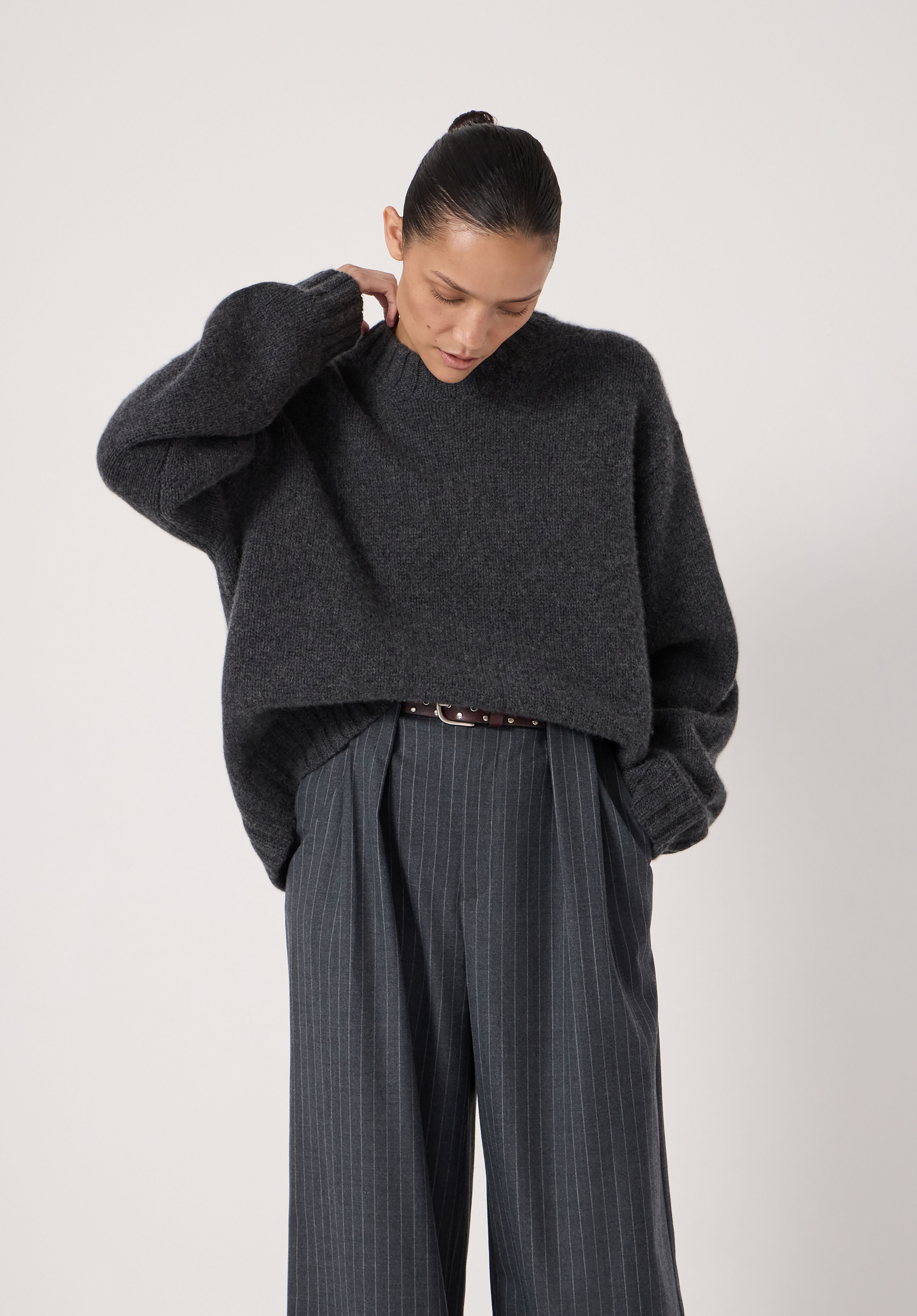 Cora Relaxed Chunky Cashmere Crew Jumper