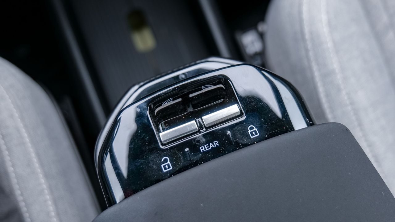 2025 Volvo EX30 test drive.