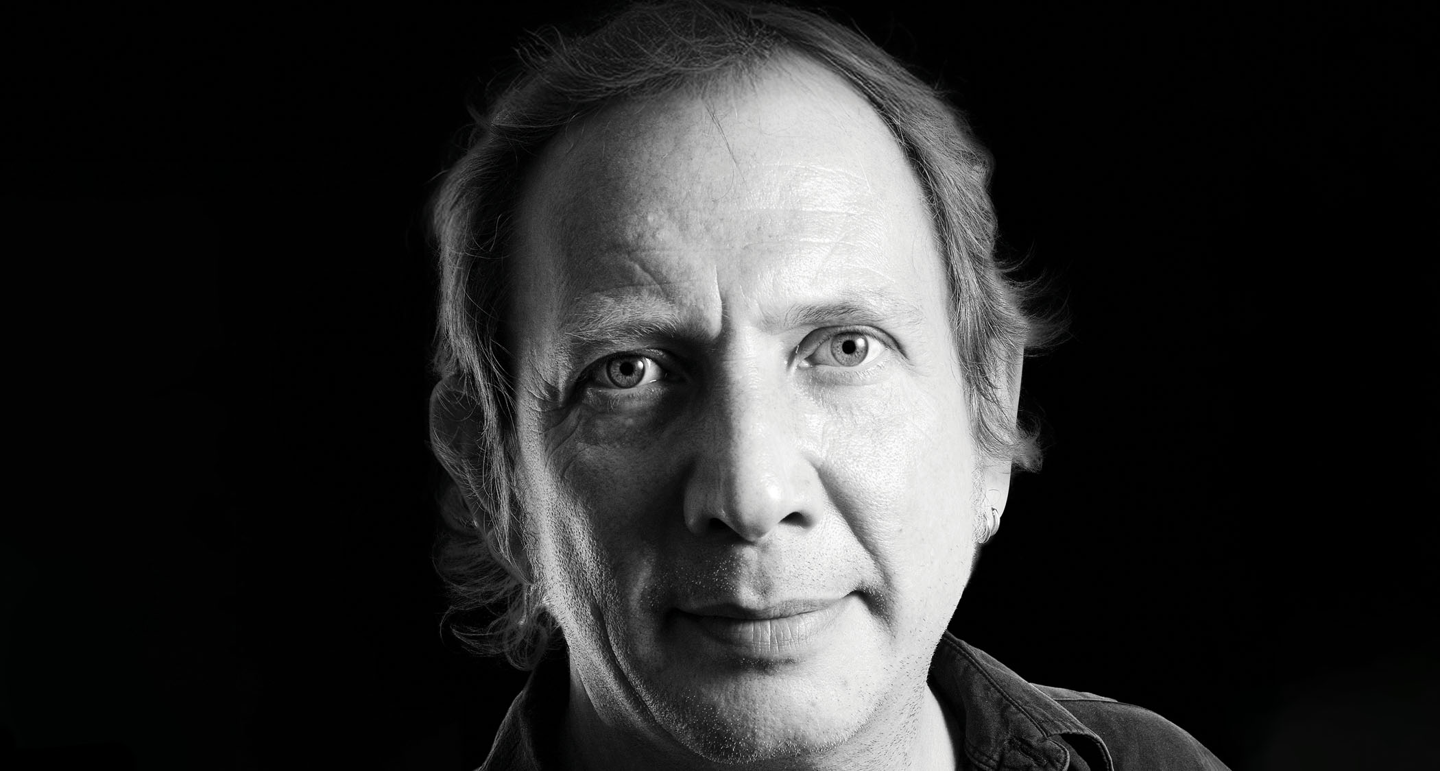 Dave Burrluck's editorial portrait