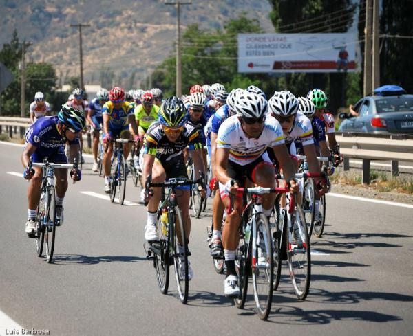 Felix Cardenas hits the front.