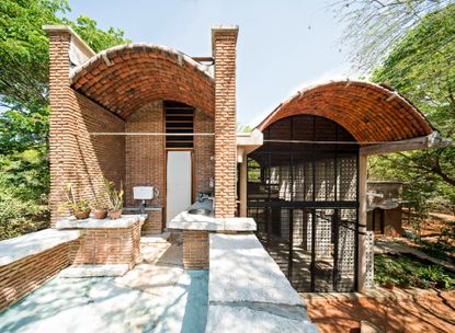 Wall House, 2000, Auroville, India