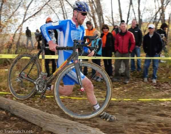 A racer decides to run rather than bunny-hop a log