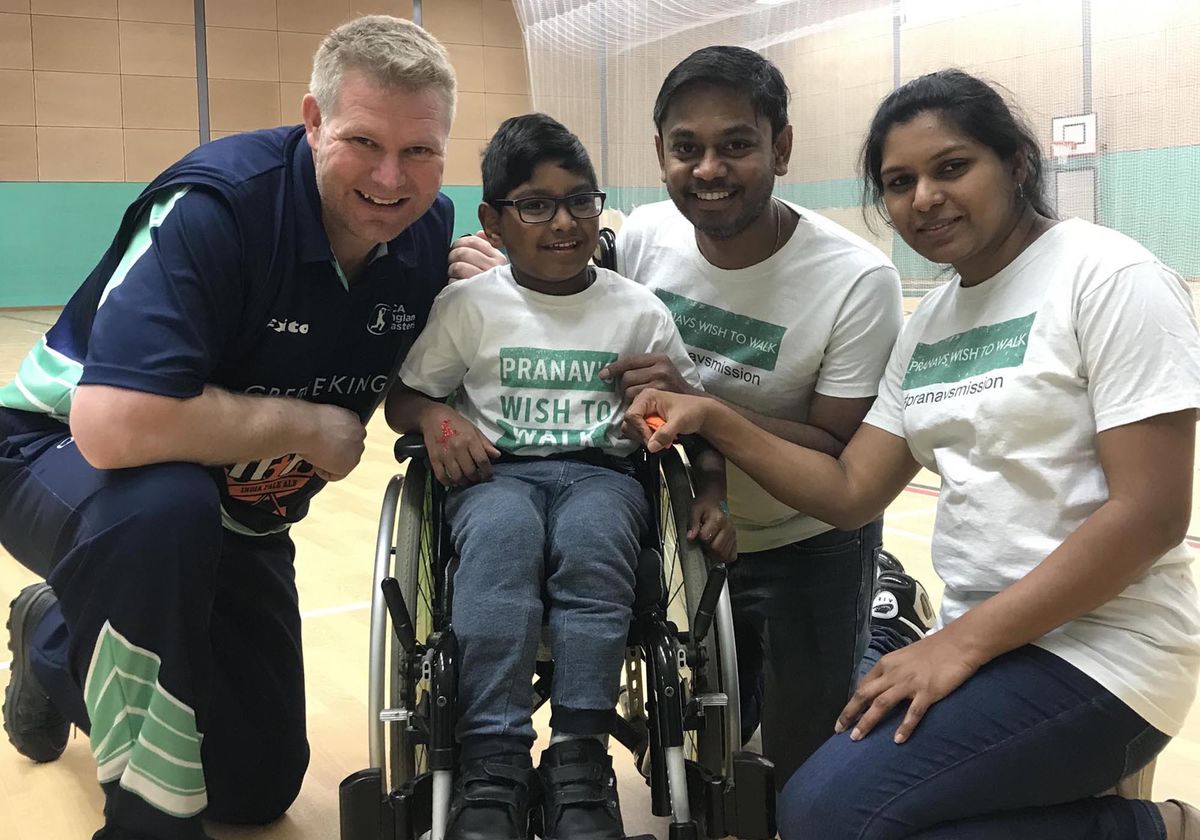 Matthew Hoggard, Pranav,Ravi and Usha Save My Child