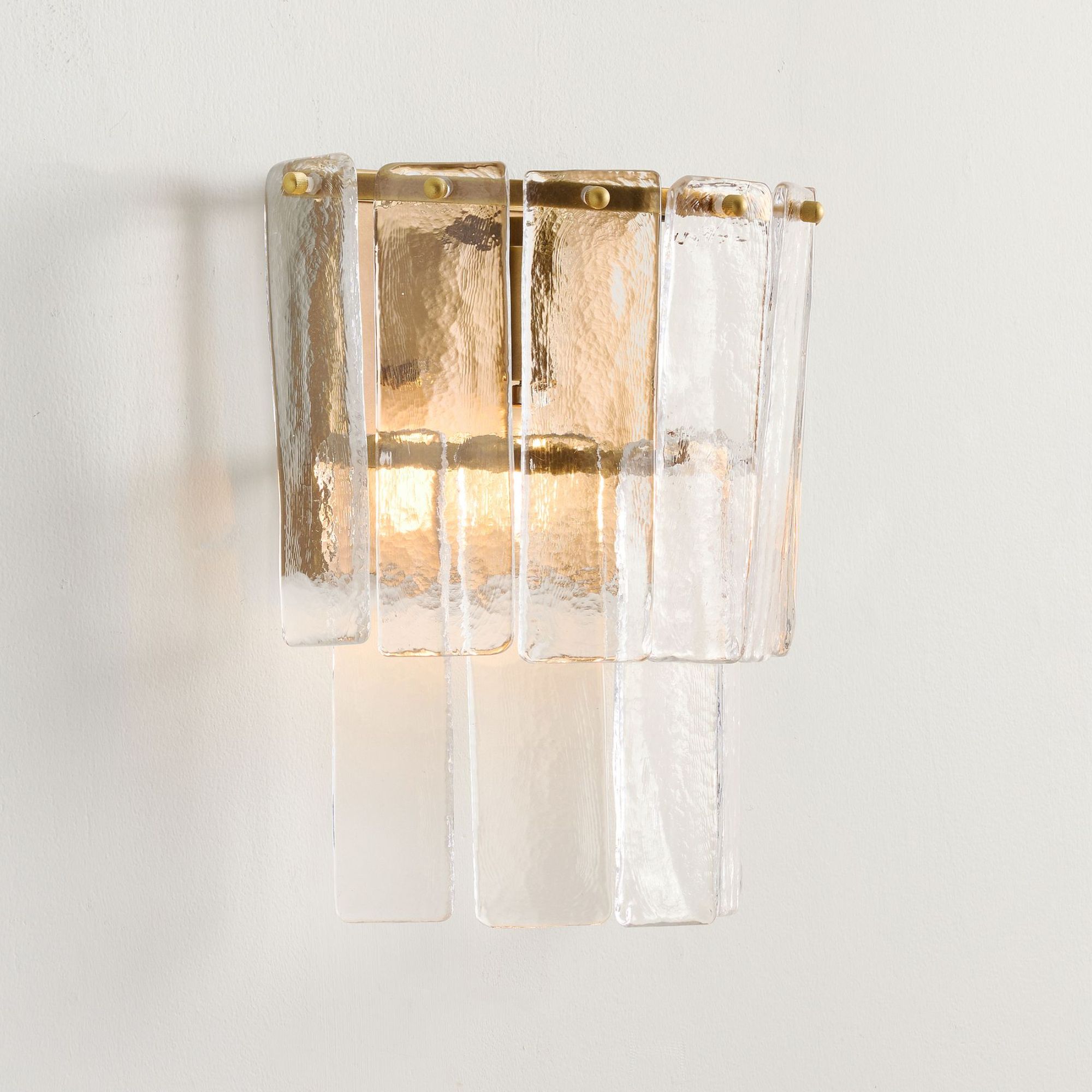 Art Deco-style glance sconce