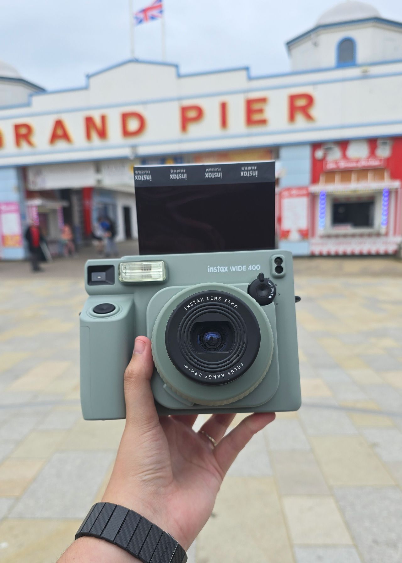 Fujifilm Instax Wide 400 review