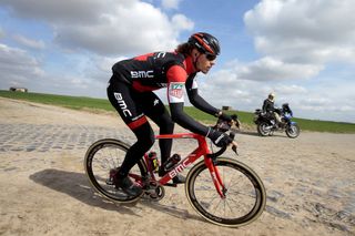 Daniel Oss (BMC) recons the cobbles of Paris-Roubaix