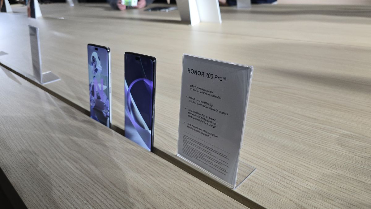 Honor 200 series event in Paris