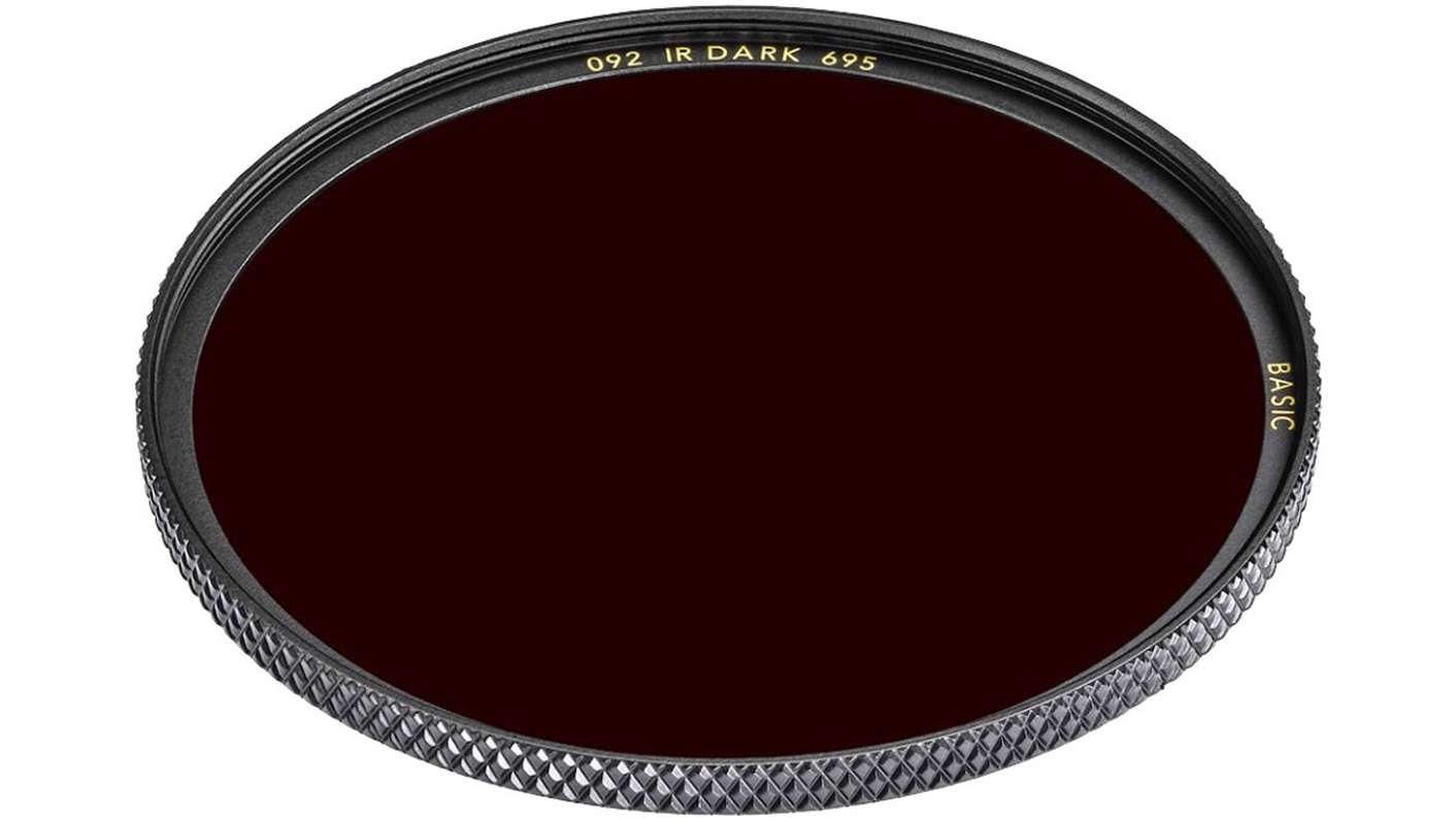 B+W 092 IR filter 695