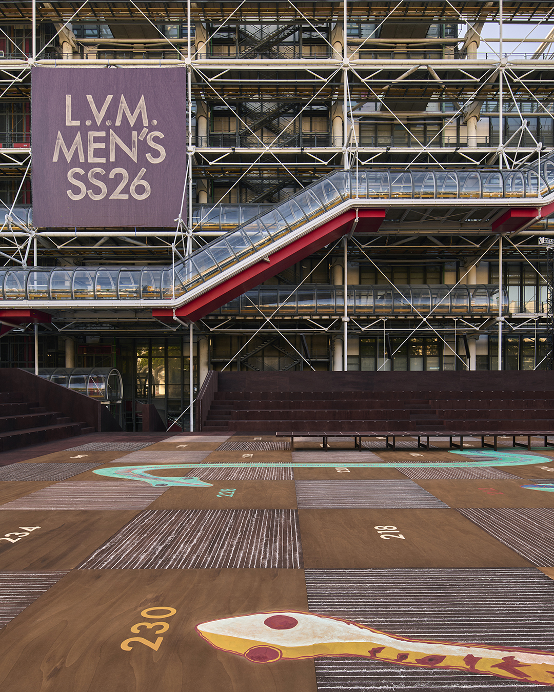 Louis Vuitton S/S 2026 menswear show set
