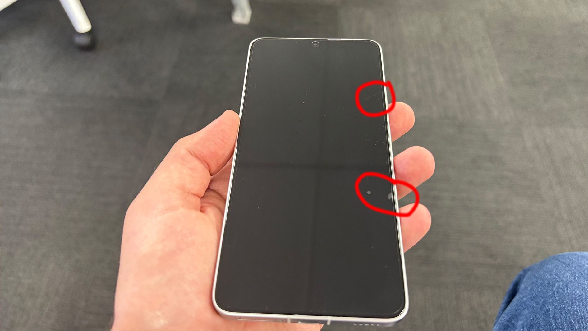 Scratches and damage on the Poco F6 Pro screen